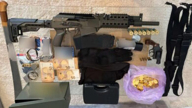 Όλη-η-δράση-της-σπείρας-με-τις-«χρυσές-λίρες»-στη-Λάρισα:-Δήλωναν-άστεγοι-αλλά-ζούσαν-σε-βίλες-με-πολυτελή-αυτοκίνητα-–-Λεία-πάνω-από-1-εκατ.-ευρώ