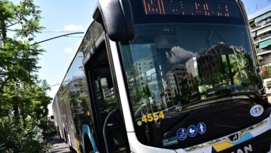 Μενίδι:-Άνδρας-πέθανε-μέσα-στο-λεωφορείο-της-γραμμής-735