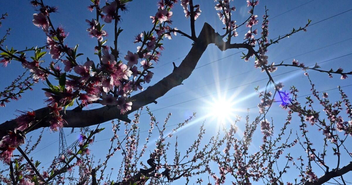 Καιρός-αύριο:-Βροχές-σε-δυτικά,-κεντρικά-και-βόρεια-με-7-μποφόρ-και-πτώση-θερμοκρασίας