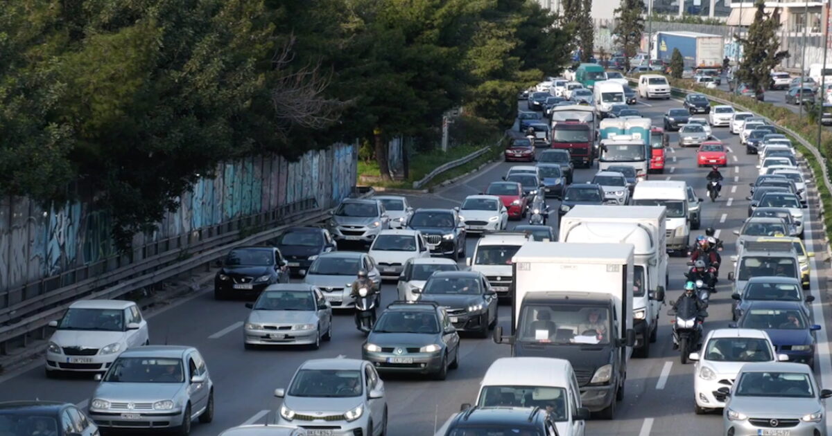 Κίνηση-στους-δρόμους:-Καθυστερήσεις-στον-Κηφισό-–-Πού-υπάρχουν-προβλήματα-αυτή-την-ώρα