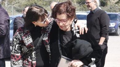 Κηδεία-Χρήστου-Βαλαβανίδη:-Αγαπημένοι-του-φίλοι-και-συνάδελφοι-τού-είπαν-το-«τελευταίο-αντίο»-στη-Ριτσώνα