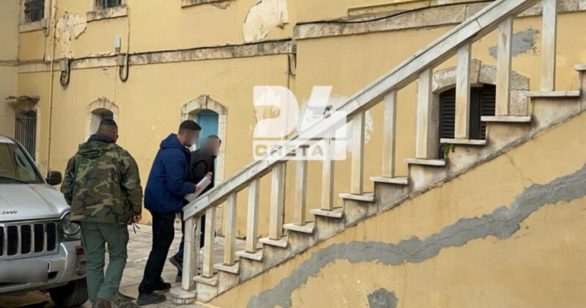 Σούδα:-Στον-εισαγγελέα-ο-Πολωνός-για-κατασκοπεία-–-Συνεχίζει-να-υποστηρίζει-ότι-έκανε-τουρισμό