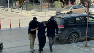 Καλαμαριά:-Ποινική-δίωξη-για-ανθρωποκτονία-με-πρόθεση-στον-23χρονο-που-μαχαίρωσε-και-σκότωσε-τον-20χρονο