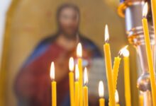 Κυριακή-της-Σταυροπροσκυνήσεως:-Τι-γιορτάζουμε-στη-μέση-της-Σαρακοστής