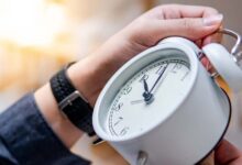 Αλλαγή-ώρας-2026:-Ποια-Κυριακή-του-Μαρτίου-πάμε-τα-ρολόγια-μας-μία-ώρα-μπροστά