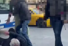 Θεσσαλονίκη:-Οδηγός-του-ΟΑΣΘ-βγήκε-από-λεωφορείο-και-«έπαιξε-ξύλο»-με-οδηγό-που-στάθμευσε-παράνομα