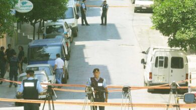 Το-τέλος-της-17-Νοέμβρη:-Ο-«κύριος-Χ»,-ο-Γιωτόπουλος-και-η-διεθνής-συνεργασία-που-οδήγησε-στην-εξάρθρωση-της-οργάνωσης