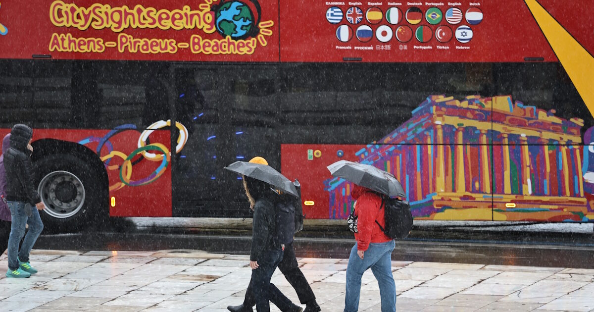 Καιρός-αύριο:-Βροχές-σε-όλη-τη-χώρα-–-Άνεμοι-έως-7-μποφόρ-στα-πελάγη