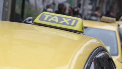Ταξί:-Συνεχίζεται-για-3η-μέρα-η-απεργία-–-«Όσο-συζητείται-το-νομοσχέδιο-στη-Βουλή,-θα-είμαστε-στους-δρόμους»