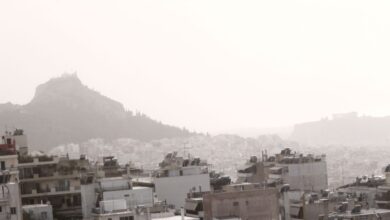 Αφρικανική-σκόνη-από-τη-Λιβύη-και-την-Αίγυπτο-φτάνει-στην-Ελλάδα-και-φέρνει-λασποβροχές-–-Ποιες-περιοχές-θα-χτυπήσει-το-φαινόμενο