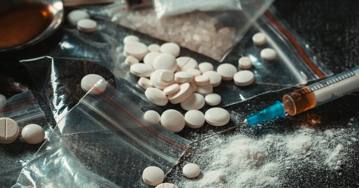 euda:-«Ψηλά»-στη-χρήση-κοκαΐνης-η-Αθήνα-–-Ανησυχητική-άνοδος-των-σκληρών-ναρκωτικών-στα-λύματα