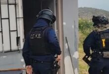 Μεγάλη-επιχείρηση-της-ΕΛΑΣ-σε-Ασπρόπυργο-και-Μάνδρα:-9-συλλήψεις,-ξηλώθηκαν-300-μέτρα-καλώδια-για-ρευματοκλοπή