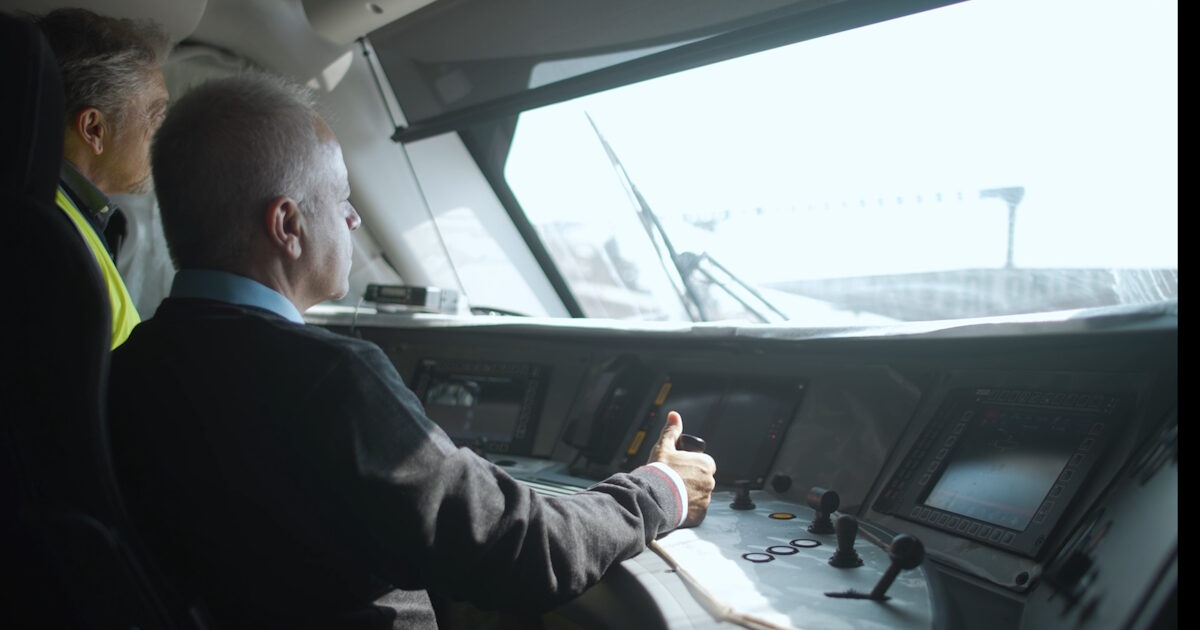 hellenic-train:-Εκπαίδευση-και-πιστοποίηση-των-μηχανοδηγών-στο-τρένο-δοκιμών-coradia-stream