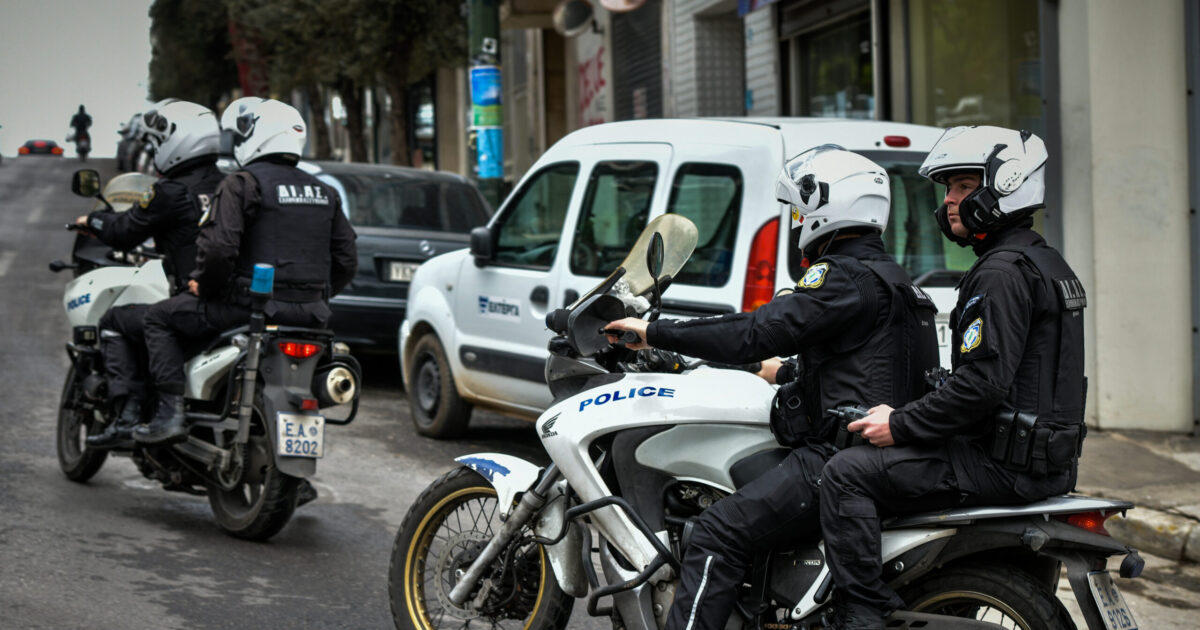 Βέροια:-Προσήχθη-ύποπτος-για-τον-άγριο-ξυλοδαρμό-της-24χρονης-που-βρέθηκε-αιμόφυρτη-σε-πιλοτή-πολυκατοικίας