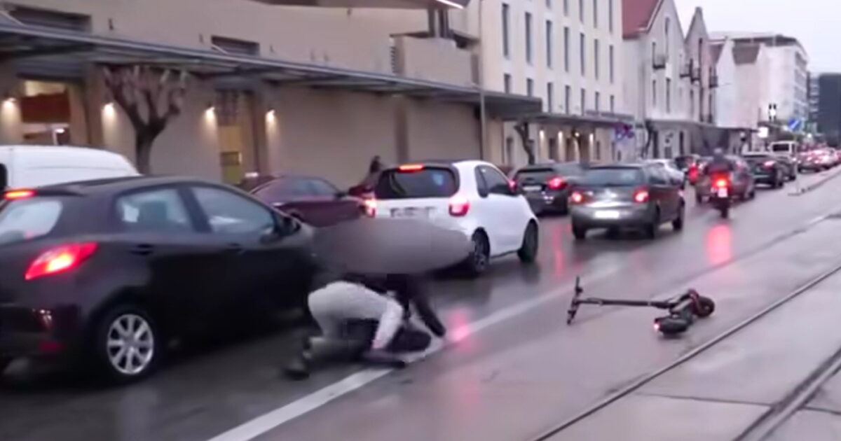 Πάτρα:-Ατύχημα-σε-ζωντανή-μετάδοση-για-νεαρούς-που-ήταν-δικάβαλο-σε-ηλεκτρικό-πατίνι