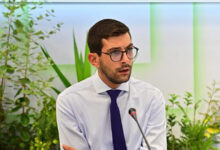 Ο-δήμαρχος-του-Άη-Στράτη-έκανε-επέμβαση-για-την-αφαίρεση-του-όγκου-–-Η-πρώτη-φωτογραφία-μετά-το-χειρουργείο