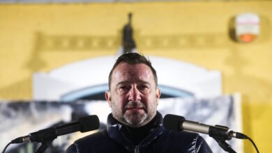 Ξέσπασε-ο-Νίκος-Πλακιάς:-Όποιος-σπιλώνει-τη-μνήμη-των-παιδιών-μου-με-ψέματα-και-παραμύθια-θα-ισοπεδωθεί