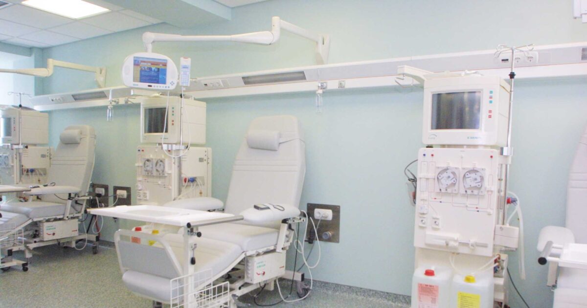 Αίγινα:-Με-παρέμβαση-Γεωργιάδη-λύθηκε-το-πρόβλημα-με-τους-νεφροπαθείς-–-Συνεχίζεται-η-λειτουργία-της-μονάδας-αιμοκάθαρσης