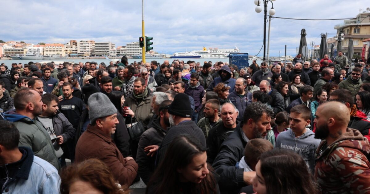 Λέσβος:-Κλειστό-το-λιμάνι-από-τους-κτηνοτρόφους-–-Με-προσωπικό-ασφαλείς-οι-Δήμοι-του-νησιού