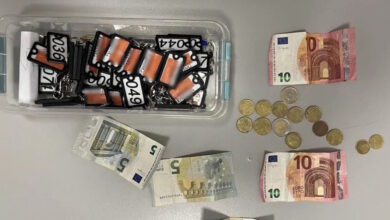 Κηφισιά:-Εξαπατούσαν-οδηγούς-και-πάρκαραν-τα-οχήματά-τους-σε-δημόσιους-χώρους-έναντι-αμοιβής-–-Δύο-συλλήψεις