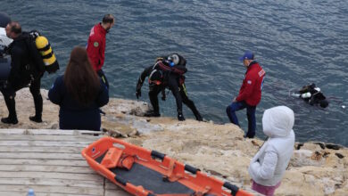 Αγνοείται-δύτης-στη-Βουλιαγμένη:-Μεγάλη-επιχείρηση-εντοπισμού-και-διάσωσης