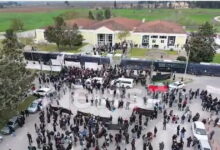 Τέμπη:-Πανοραμικά-πλάνα-του-newsit.gr-από-drone-έξω-από-τον-χώρο-που-διεξάγεται-η-δίκη