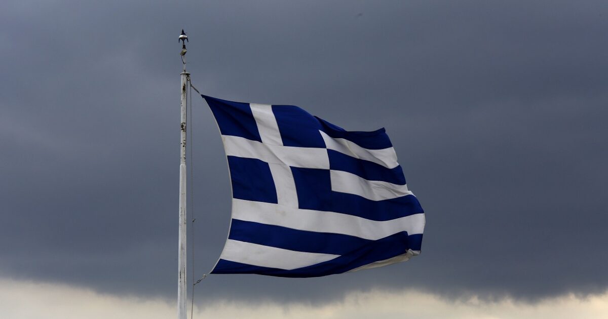 Ελευσίνα:-Ακούστηκε-ο-ύμνος-της-Χούντας-σε-κατάθεση-στεφάνων-για-την-25η-Μαρτίου