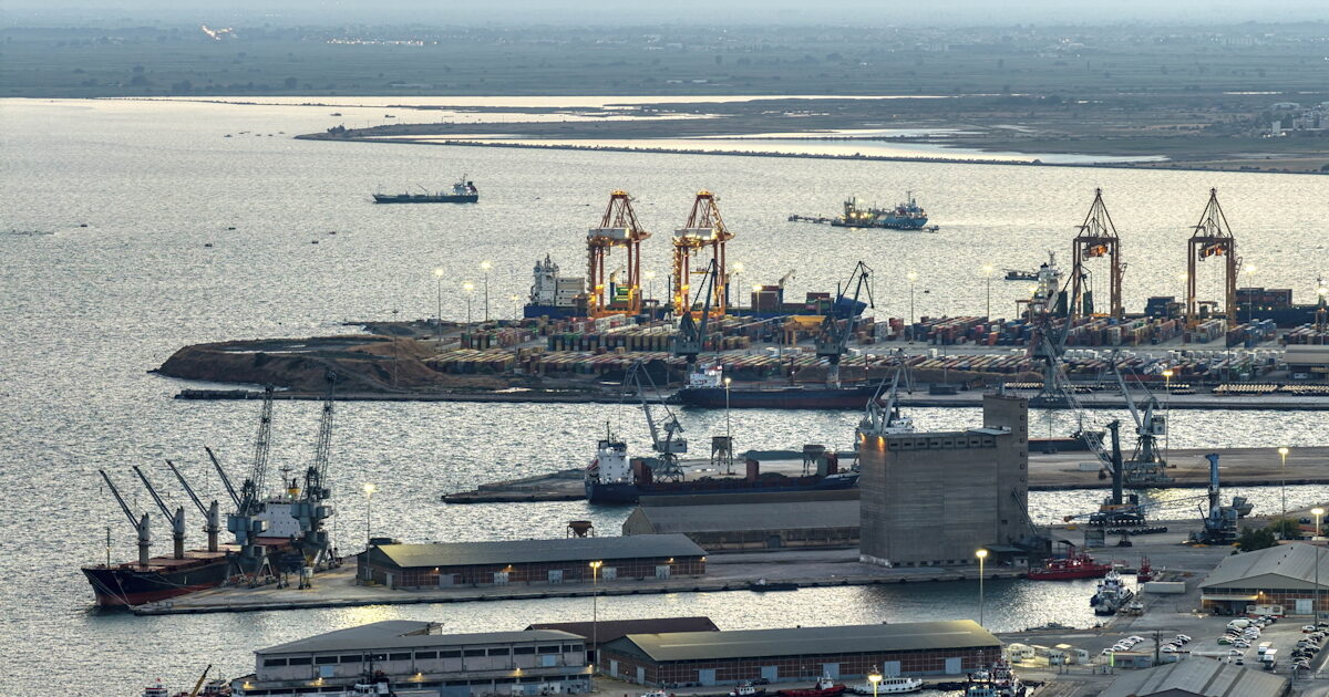 Θεσσαλονίκη:-Αντικείμενα-που-είχαν-δηλωθεί-ως-κλοπιμαία-μεγάλης-αξίας-βρέθηκαν-σε-εμπορευματοκιβώτιο