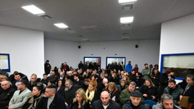 Δίκη-για-τα-Τέμπη:-face-control-και-αυξημένες-θέσεις-στη-δικαστική-αίθουσα-μετά-τις-αντιδράσεις-των-συγγενών-των-θυμάτων-της-τραγωδίας