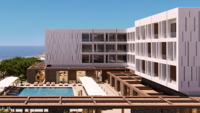 Ένα-ιστορικό-ξενοδοχείο-της-Τήνου-καλωσορίζει-τη-νέα-του-εποχή-αυτό-το-καλοκαίρι