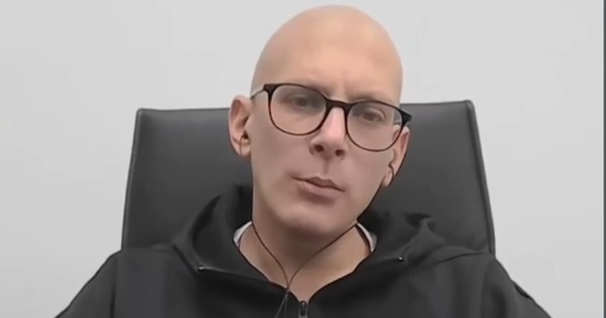 Ο-Κώστας-Σινάνης-γύρισε-στα-καθήκοντά-του-μετά-την-επέμβαση-για-καρκίνο-–-«Τελειώσαμε-με-την-περιπέτεια,-κάναμε-ακόμη-ένα-βήμα»