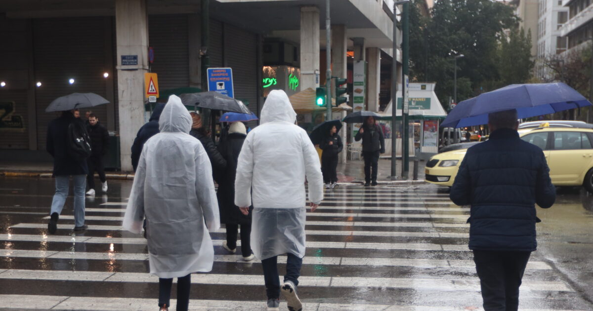 Καιρός-αύριο:-Μεταβολή-του-σκηνικού-με-έντονες-βροχές-και-καταιγίδες-–-Ισχυροί-άνεμοι-και-πτώση-της-θερμοκρασίας