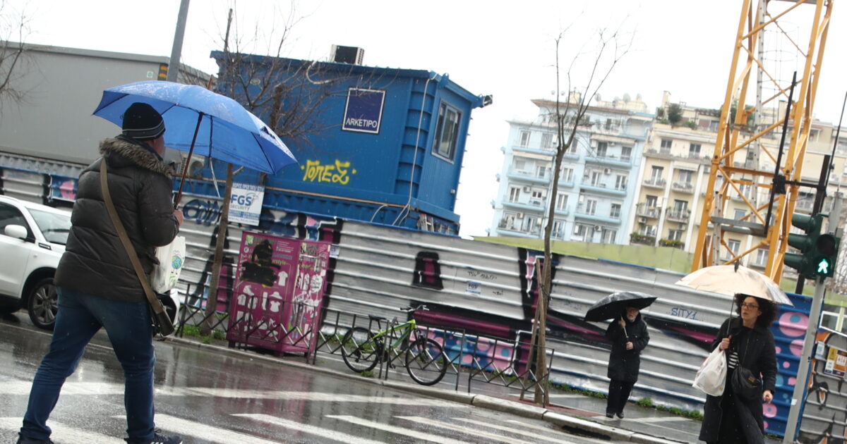 Καιρός-σήμερα:-Κακοκαιρία-σε-πολλές-περιοχές-–-Βροχές-σε-Αττική-και-Θεσσαλονίκη,-χιόνια-στο-ορεινά