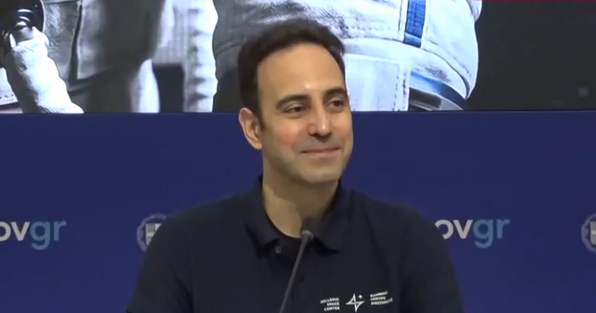 Η-προετοιμασία-και-εκπαίδευση-του-πρώτου-Έλληνα-που-θα-πάει-στο-διάστημα,-Ανδριανού-Γολέμη