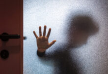 Χολαργός:-14χρονος-έδωσε-10.000-ευρώ-σε-συμμορία-ανηλίκων-για-να-τον-αφήσουν-ήσυχο