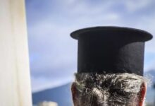 Παπάς-και-παπαδιά-«αρπάχτηκαν»-στα-Τρίκαλα-–-Πήγαν-στο-αστυνομικό-τμήμα