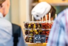 Ακρίβεια-και-καθημερινότητα:-Τα-μικρά-έξοδα-που-«τρώνε»-τον-μισθό-χωρίς-να-το-καταλαβαίνεις