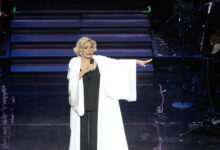 Μαρινέλλα:-Η-Ελλάδα-αποχαιρετά-την-μεγάλη-Κυρία-του-τραγουδιού-–-Η-ζωή-γεμάτη-«φως»-που-δεν-σβήνει-ούτε-με-τον-θάνατό-της