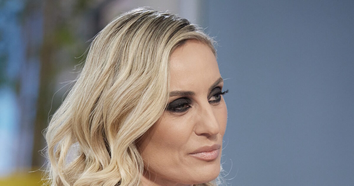 Ελεονώρα-Μελέτη-για-revenge-porn:-Ιστοσελίδα-έχει-πάρει-φωτογραφίες-από-το-instagram-και-μας-έχει-ξεγυμνώσει