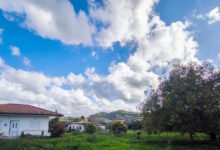 Καιρός-σήμερα:-Ηλιοφάνεια-με-λίγα-σύννεφα-και-τοπικές-βροχές-–-Στους-20-βαθμούς-η-θερμοκρασία