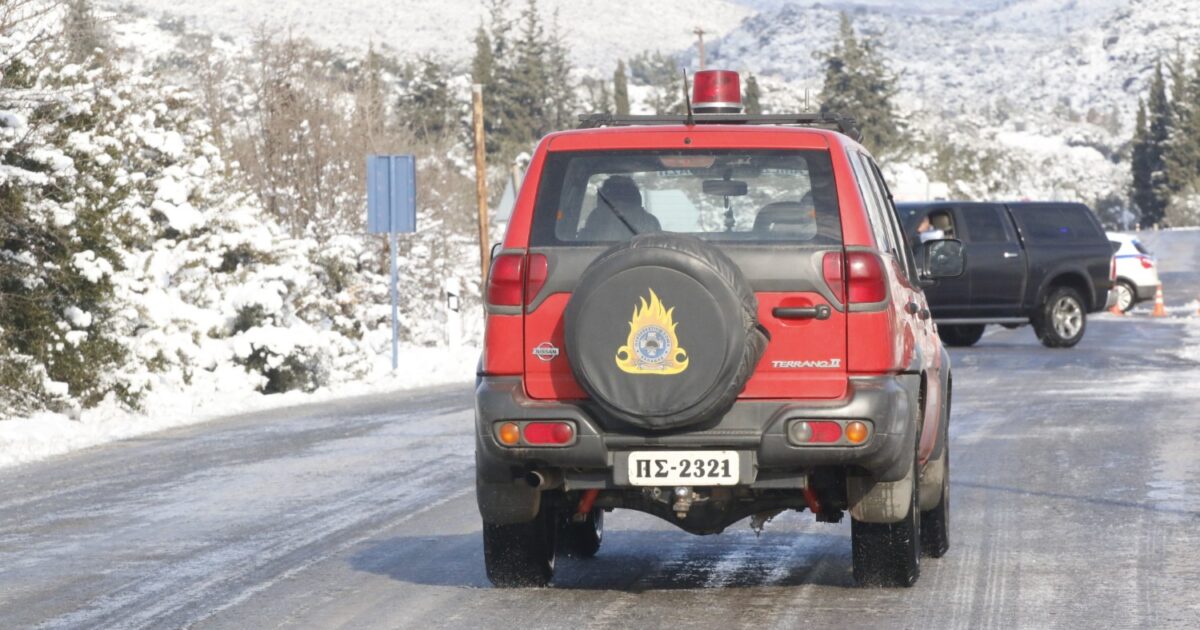 Ρέθυμνο:-Επιχείρηση-απεγκλωβισμού-τριών-ατόμων-που-κόλλησαν-στον-χιονισμένο-Ψηλορείτη