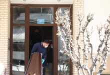 Θρίλερ-στου-Ζωγράφου:-Μητέρα-και-κόρη-βρέθηκαν-νεκρές-σε-σφραγισμένο-δωμάτιο-–-Προσήχθη-ο-γιος