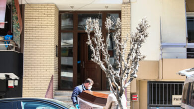 Ζωγράφου:-Αναμένεται-η-νεκροψία-νεκροτομή-ώστε-να-φωτίσουν-τις-συνθήκες-θανάτου-των-δύο-γυναικών