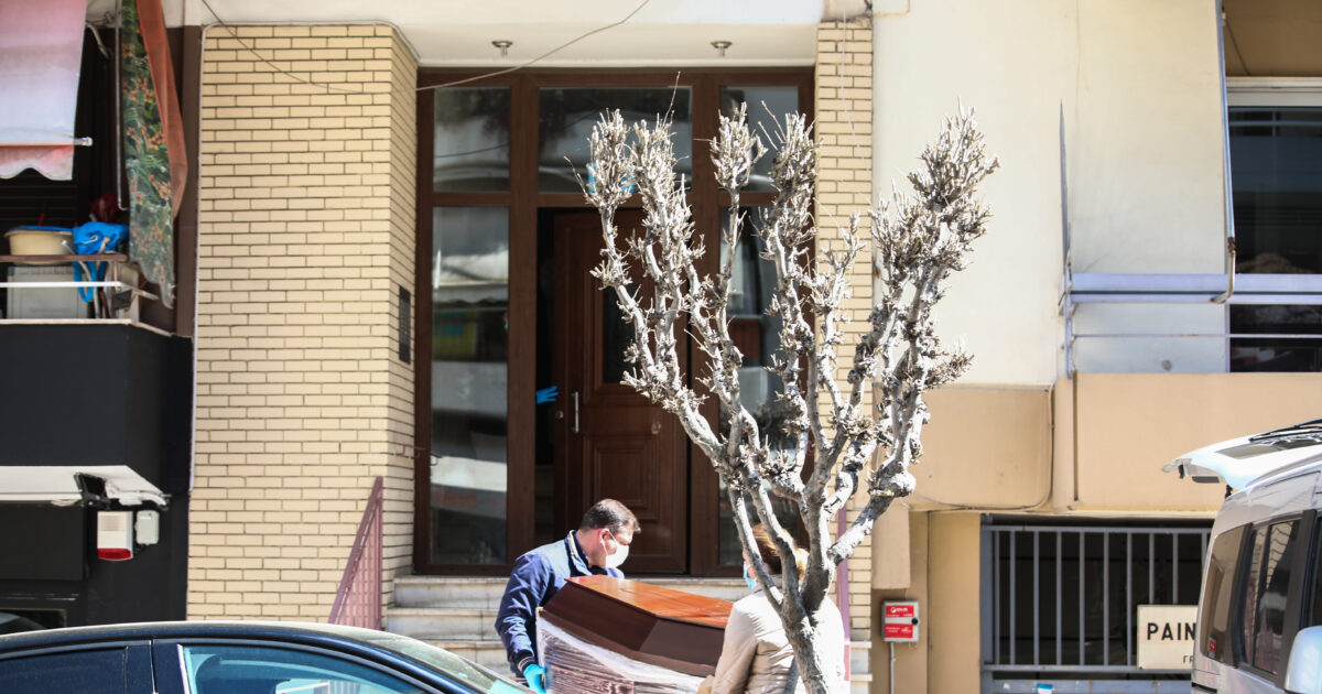 Ζωγράφου:-Αναμένεται-η-νεκροψία-νεκροτομή-ώστε-να-φωτίσουν-τις-συνθήκες-θανάτου-των-δύο-γυναικών