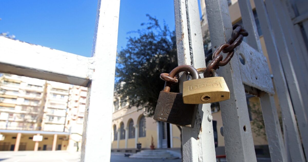 Κακοκαιρία-«erminio»:-Η-πρωταπριλιά-η-πιο-δύσκολη-μέρα-–-Κλειστά-σχολεία-λόγω-καταιγίδων-και-έντονων-φαινομένων