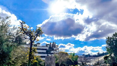 Καιρός-σήμερα:-Με-λιακάδα-και-παροδικές-νεφώσεις-μας-«υποδέχεται»-η-άνοιξη-–-Βροχές-σε-Κρήτη-και-Κυκλάδες