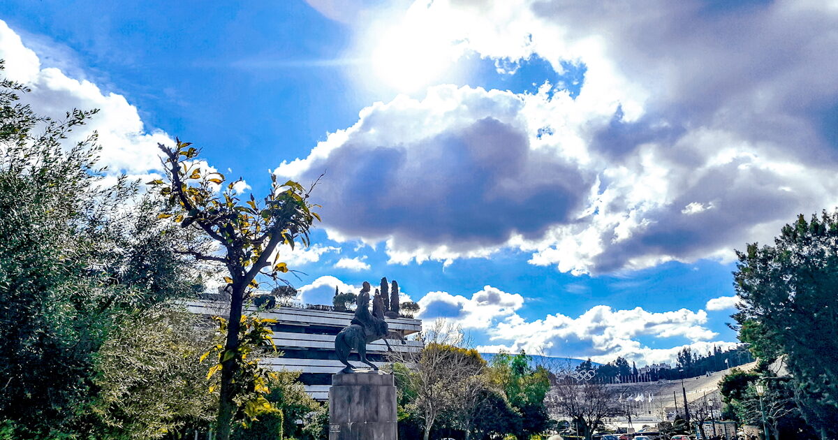 Καιρός-σήμερα:-Με-λιακάδα-και-παροδικές-νεφώσεις-μας-«υποδέχεται»-η-άνοιξη-–-Βροχές-σε-Κρήτη-και-Κυκλάδες