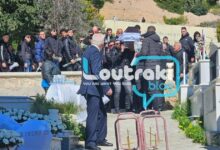 Λουτράκι:-Ράγισαν-καρδιές-στο-τελευταίο-αντίο-του-17χρονου-Αλέξη-–-Οι-φίλοι-του-σήκωσαν-το-φέρετρο