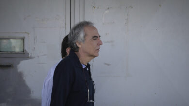 Συγγενείς-θυμάτων-τρομοκρατίας:-Με-την-δημοσιότητα-ο-Κουφοντίνας-θα-συνεχίσει-να-εμπνέει-δολοφονώντας-ξανά-τους-δικούς-μας-ανθρώπους