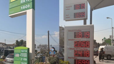 Μέση-Ανατολή:-Ουρές-στα-βενζινάδικα-και-φόβοι-για-εκτίναξη-της-βενζίνης-στα-2-ευρώ-από-τον-πόλεμο-–-Στα-1,82-ευρώ-η-αμόλυβδη-στα-βόρεια-προάστια